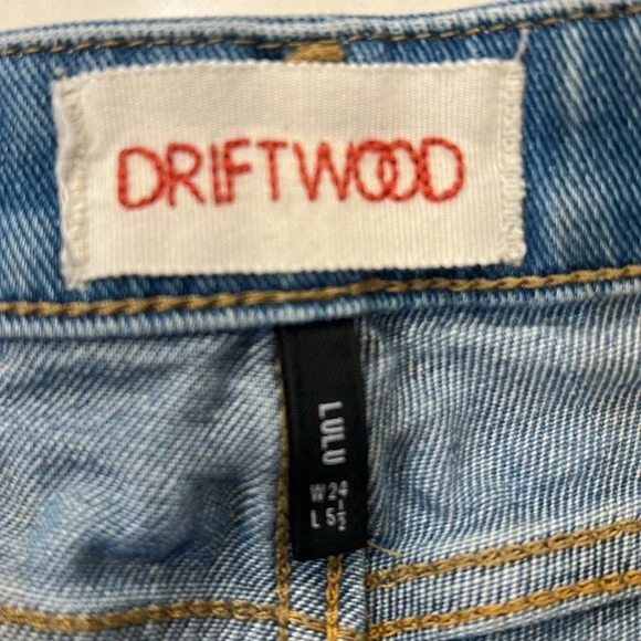 Driftwood Jeans “Lulu” embroidered denim shorts Size 24 - Picture 4 of 9